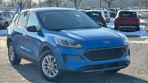 2020 Ford Escape SE