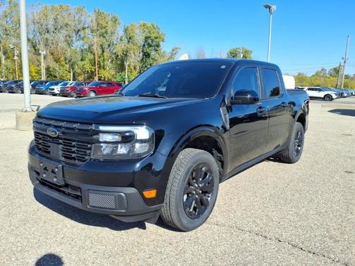 SHADOW BLACK 2024 Ford Maverick LARIAT