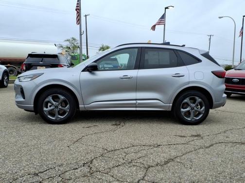 ICONIC SILVER METALLIC 2024 Ford Escape ST-LINE