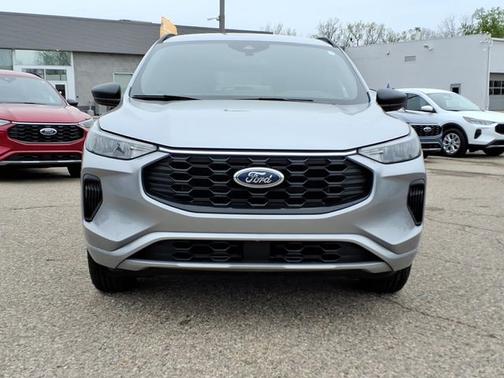 ICONIC SILVER METALLIC 2024 Ford Escape ST-LINE