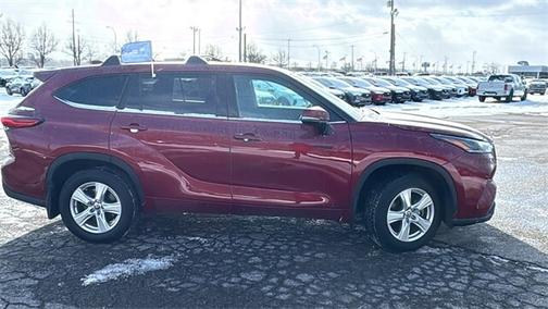 2021 Toyota Highlander LE