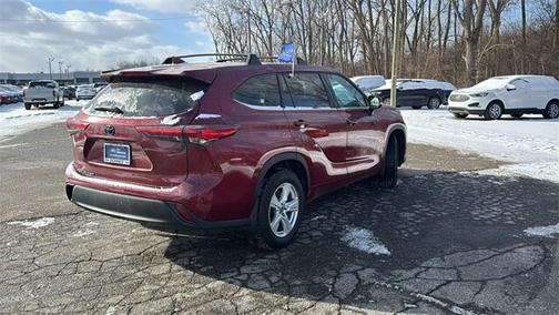 2021 Toyota Highlander LE