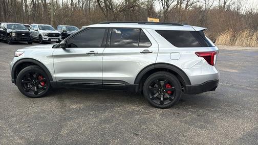 ICONIC SILVER METALLIC 2023 Ford Explorer ST