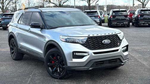 ICONIC SILVER METALLIC 2023 Ford Explorer ST