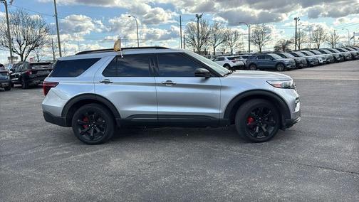 ICONIC SILVER METALLIC 2023 Ford Explorer ST