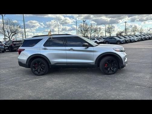 ICONIC SILVER METALLIC 2023 Ford Explorer ST