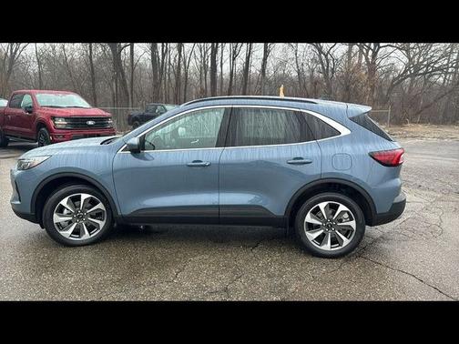 VAPOR BLUE METALLIC 2023 Ford Escape PLATINUM