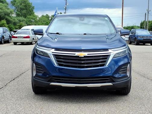 Blue Glow Metallic 2022 Chevrolet Equinox LT W/1LT