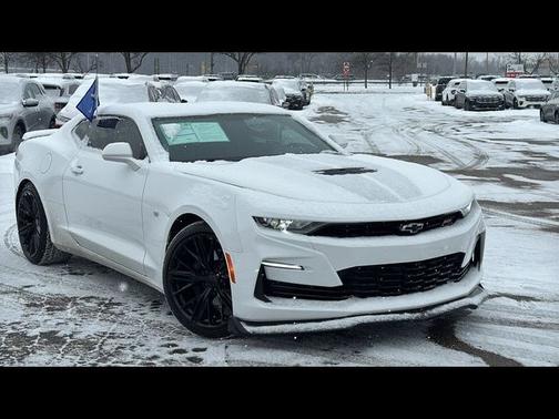 Summit White 2021 Chevrolet Camaro SS