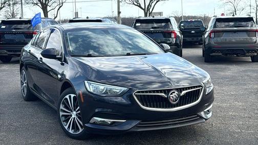 Darkmoon Blue Metallic 2018 Buick Regal ESSENCE