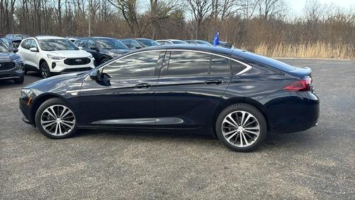 Darkmoon Blue Metallic 2018 Buick Regal ESSENCE