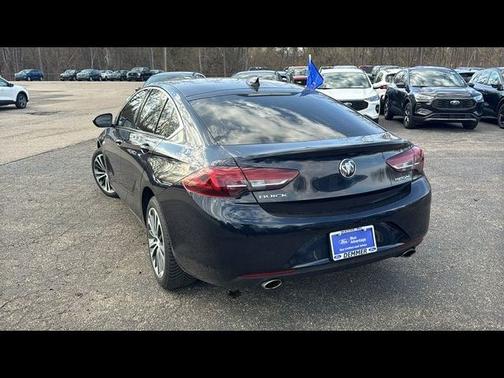 Darkmoon Blue Metallic 2018 Buick Regal ESSENCE