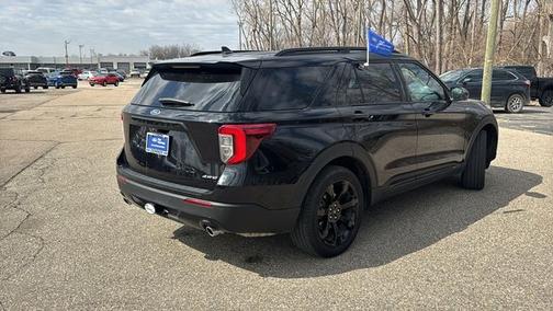 2024 Ford Explorer ST-LINE