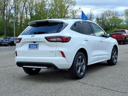 OXFORD WHITE 2023 Ford Escape ST-LINE
