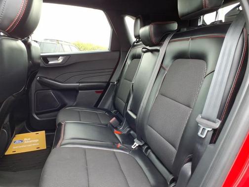 RAPID RED MET TINTED CC 2024 Ford Escape ST-LINE