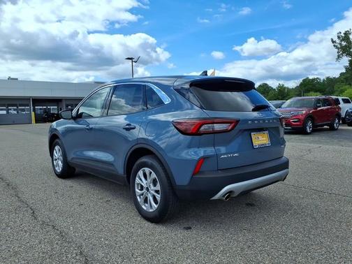VAPOR BLUE METALLIC 2024 Ford Escape ACTIVE