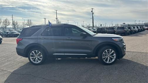 2023 Ford Explorer PLATINUM