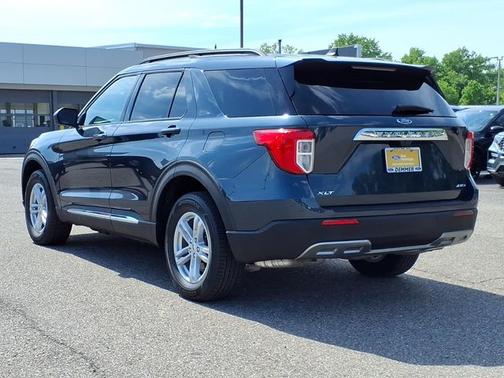 STONE BLUE METALLIC 2023 Ford Explorer XLT
