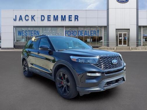 AGATE BLACK METALLIC 2023 Ford Explorer ST
