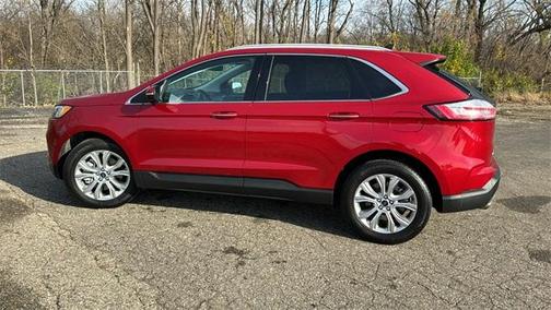 2021 Ford Edge Titanium