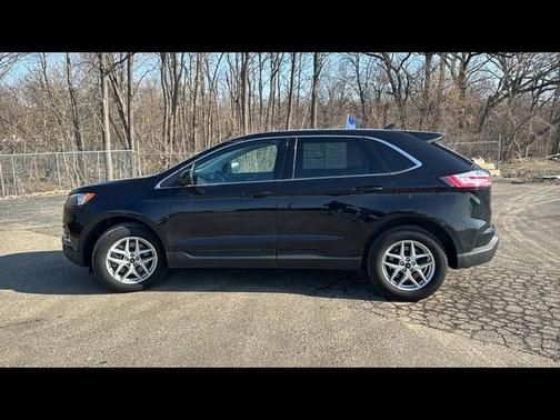 AGATE BLACK METALLIC 2023 Ford Edge SEL