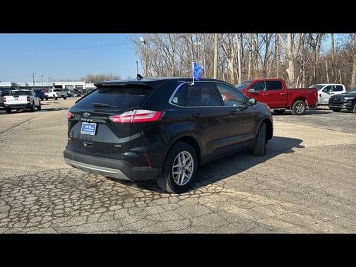 AGATE BLACK METALLIC 2023 Ford Edge SEL