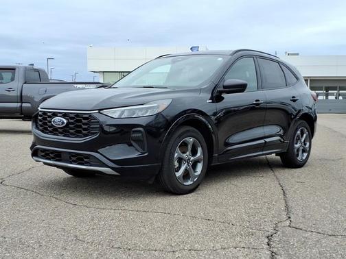 AGATE BLACK METALLIC 2024 Ford Escape ST-LINE