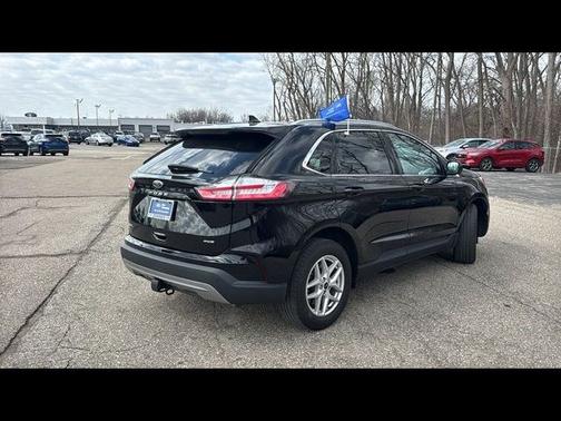 AGATE BLACK METALLIC 2023 Ford Edge SEL