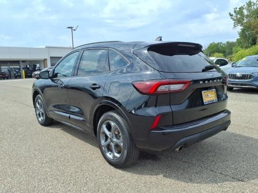 AGATE BLACK METALLIC 2024 Ford Escape ST-LINE