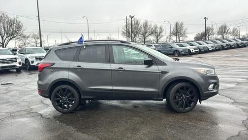MAGNETIC METALLIC 2019 Ford Escape SE