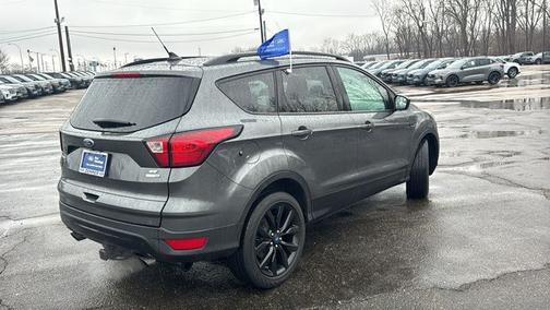 MAGNETIC METALLIC 2019 Ford Escape SE