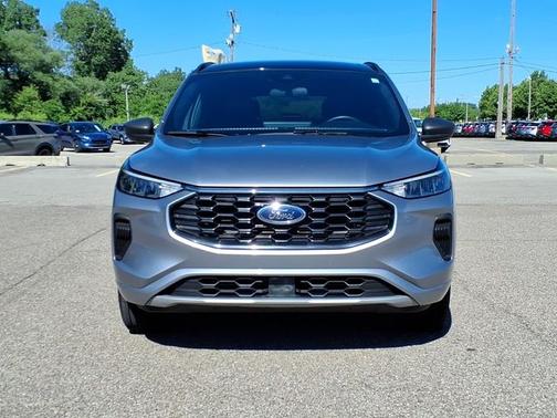 ICONIC SILVER METALLIC 2024 Ford Escape ST-LINE