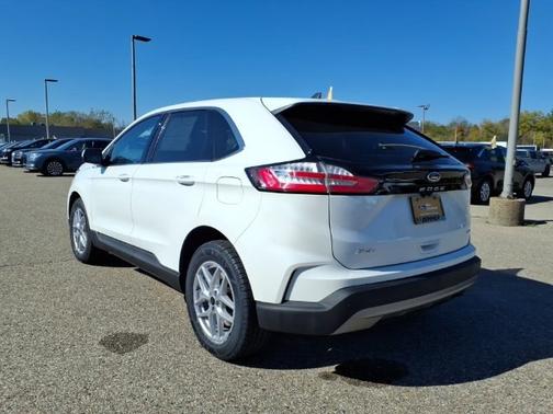 STAR WHITE 2024 Ford Edge SEL