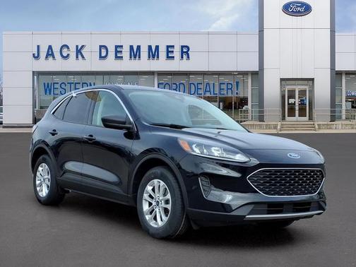 AGATE BLACK METALLIC 2022 Ford Escape SE