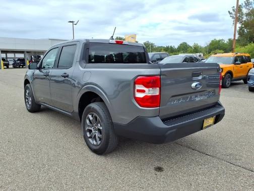 CARBONIZED GREY METALLIC 2022 Ford Maverick XLT