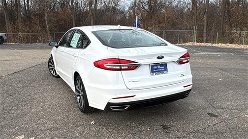 2020 Ford Fusion SE