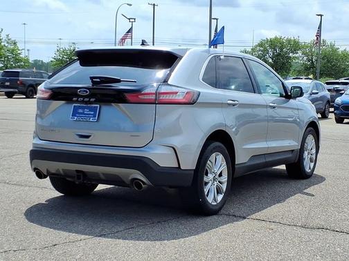 ICONIC SILVER 2023 Ford Edge TITANIUM