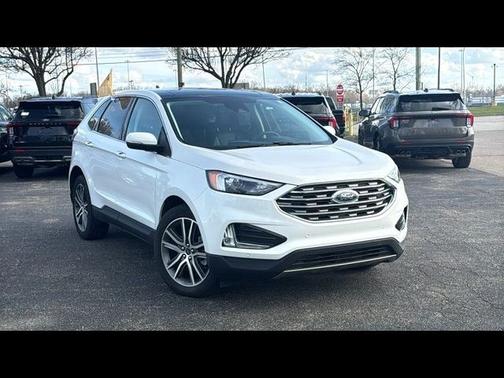STAR WHITE 2022 Ford Edge TITANIUM