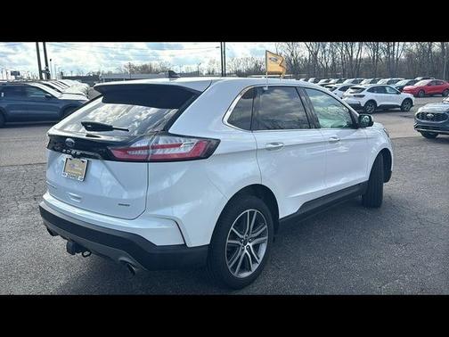 STAR WHITE 2022 Ford Edge TITANIUM