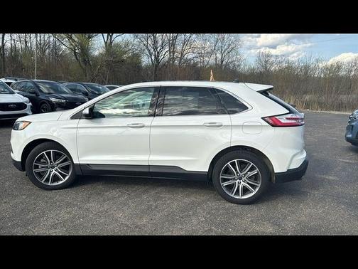 STAR WHITE 2022 Ford Edge TITANIUM