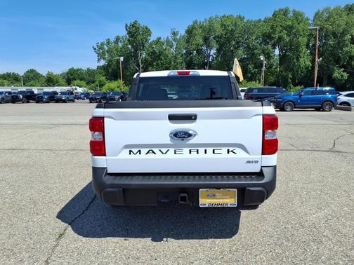 OXFORD WHITE 2023 Ford Maverick XLT