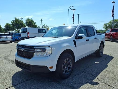 OXFORD WHITE 2023 Ford Maverick XLT