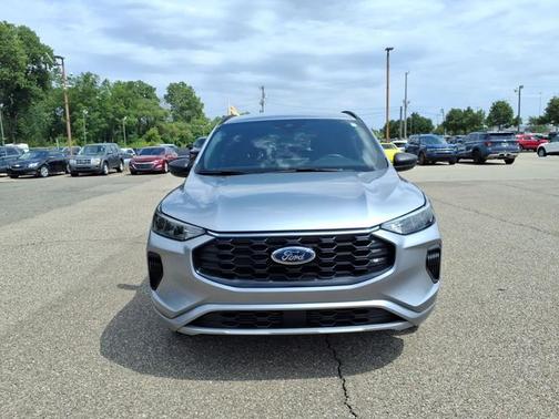 ICONIC SILVER METALLIC 2024 Ford Escape ST-LINE