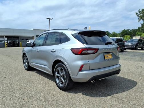 ICONIC SILVER METALLIC 2024 Ford Escape ST-LINE