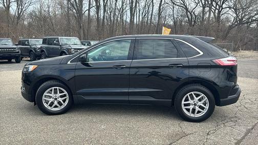 AGATE BLACK METALLIC 2024 Ford Edge SEL