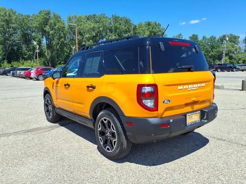 ORANGE FURY METALLIC TRI-CO 2026 Ford Bronco Sport OUTER BANKS