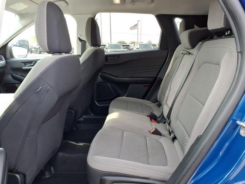 ATLAS BLUE METALLIC 2022 Ford Escape SE