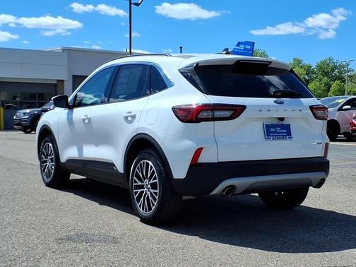 OXFORD WHITE 2023 Ford Escape PHEV