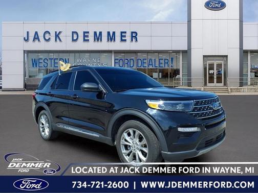 AGATE BLACK METALLIC 2023 Ford Explorer XLT