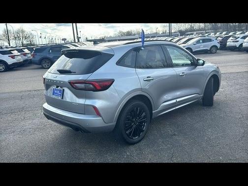 ICONIC SILVER METALLIC 2023 Ford Escape ST-LINE ELITE